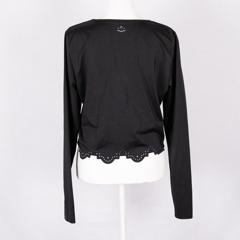 Beyond Yoga Women's Cruz Scalloped Crop Top Size LARGE Black Laser Cut Hem - Picture 4 of 7